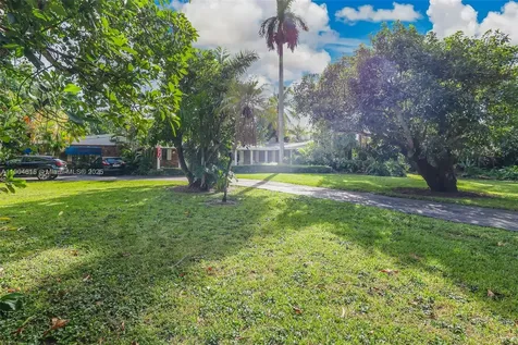 7701 SW 79th Court Miami FL 33143