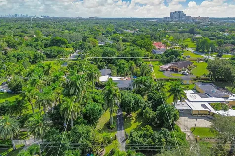 7701 SW 79th Court Miami FL 33143