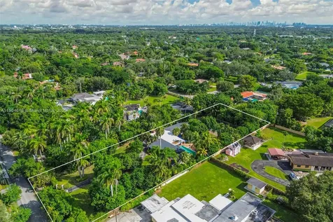 7701 SW 79th Court Miami FL 33143