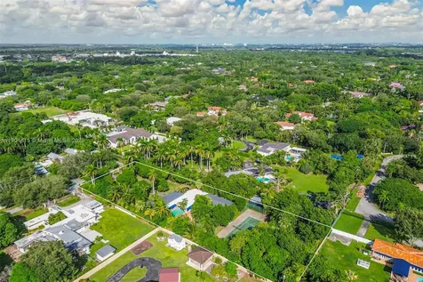 7701 SW 79th Court Miami FL 33143