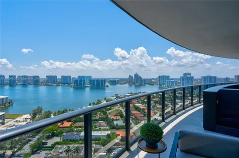 18555 Collins Avenue Sunny Isles Beach FL 33160