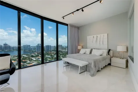 18555 Collins Avenue Sunny Isles Beach FL 33160