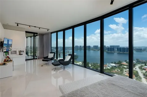18555 Collins Avenue Sunny Isles Beach FL 33160