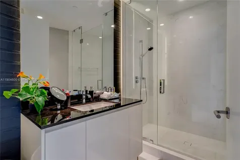 18555 Collins Avenue Sunny Isles Beach FL 33160