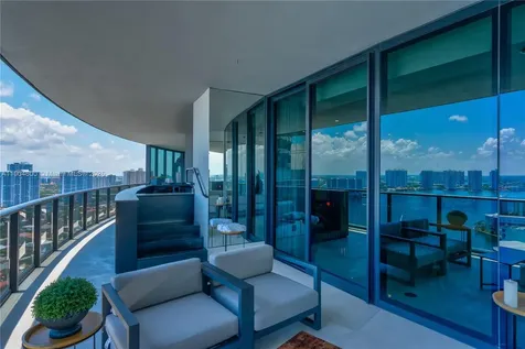 18555 Collins Avenue Sunny Isles Beach FL 33160