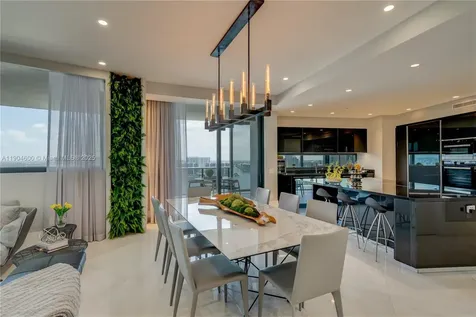 18555 Collins Avenue Sunny Isles Beach FL 33160