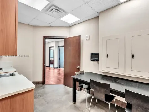 20900 NE 30th Avenue Aventura FL 33180