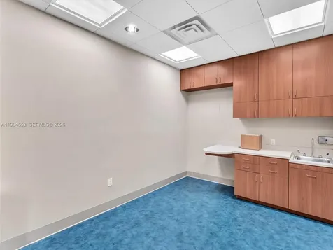 20900 NE 30th Avenue Aventura FL 33180