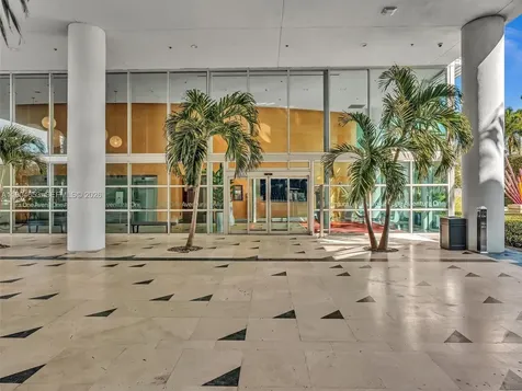 20900 NE 30th Avenue Aventura FL 33180