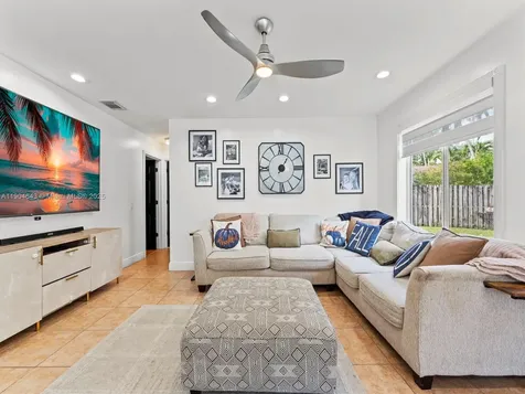 12825 SW 107th Terrace Miami FL 33186
