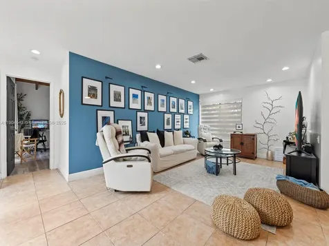 12825 SW 107th Terrace Miami FL 33186