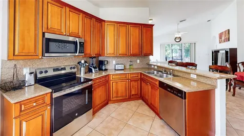 1640 NE 37th Avenue Homestead FL 33033
