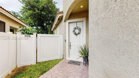 1640 NE 37th Avenue Homestead FL 33033