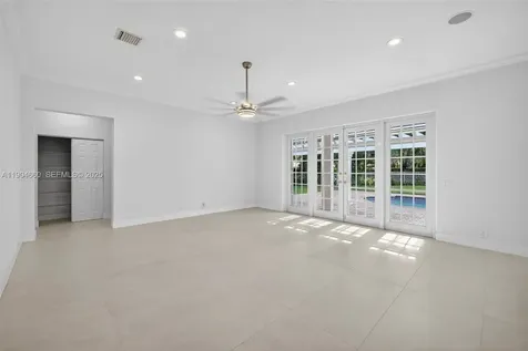 1781 Harbor Pointe Circle Weston FL 33327