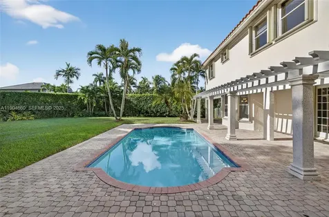 1781 Harbor Pointe Circle Weston FL 33327