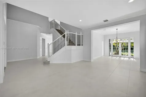 1781 Harbor Pointe Circle Weston FL 33327