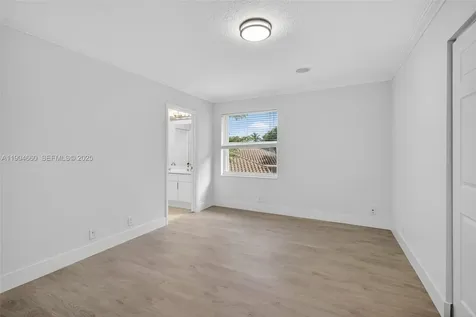 1781 Harbor Pointe Circle Weston FL 33327