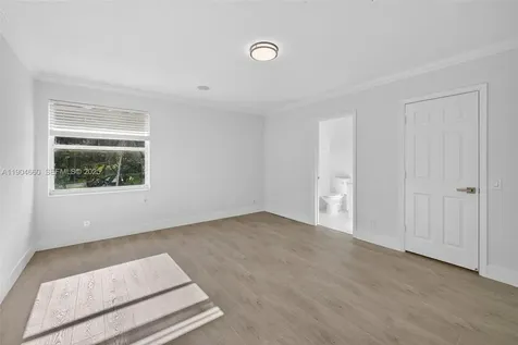 1781 Harbor Pointe Circle Weston FL 33327