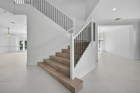 1781 Harbor Pointe Circle Weston FL 33327