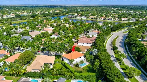 1781 Harbor Pointe Circle Weston FL 33327
