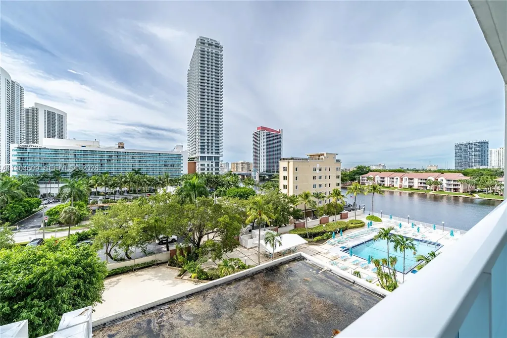 3800 S Ocean Drive Hollywood FL 33019