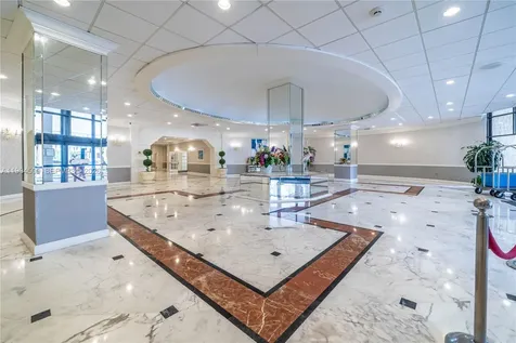 3800 S Ocean Drive Hollywood FL 33019