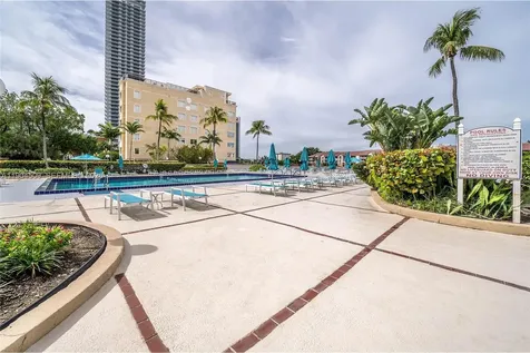 3800 S Ocean Drive Hollywood FL 33019