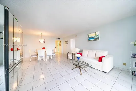 3800 S Ocean Drive Hollywood FL 33019