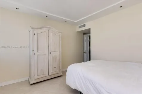 1410 S Ocean Drive Hollywood FL 33019