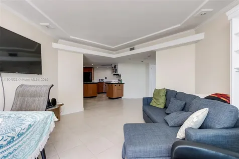 1410 S Ocean Drive Hollywood FL 33019