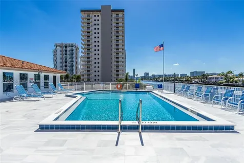 1410 S Ocean Drive Hollywood FL 33019