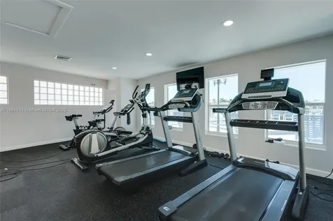 1410 S Ocean Drive Hollywood FL 33019