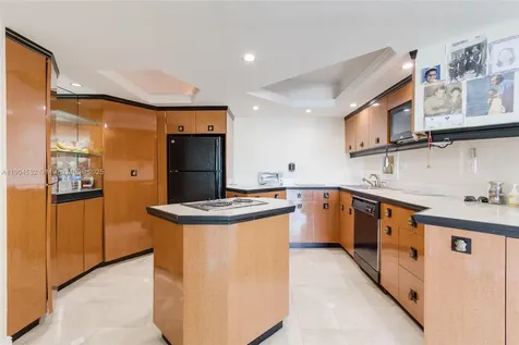 1410 S Ocean Drive Hollywood FL 33019