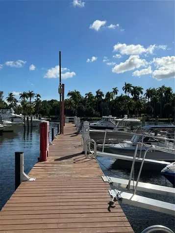 1700 NW North River Drive #51 Miami FL 33125