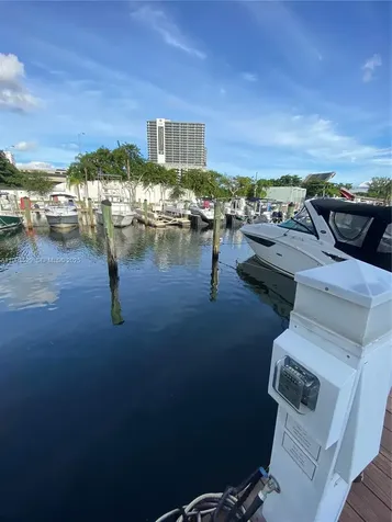 1700 NW North River Drive #51 Miami FL 33125