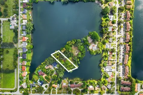 14141 NW 14th Drive Miami FL 33167
