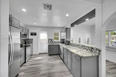 422 49th Street West Palm Beach FL 33407