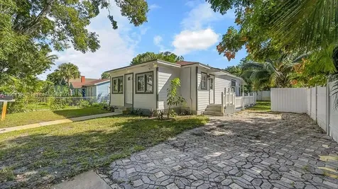 422 49th Street West Palm Beach FL 33407