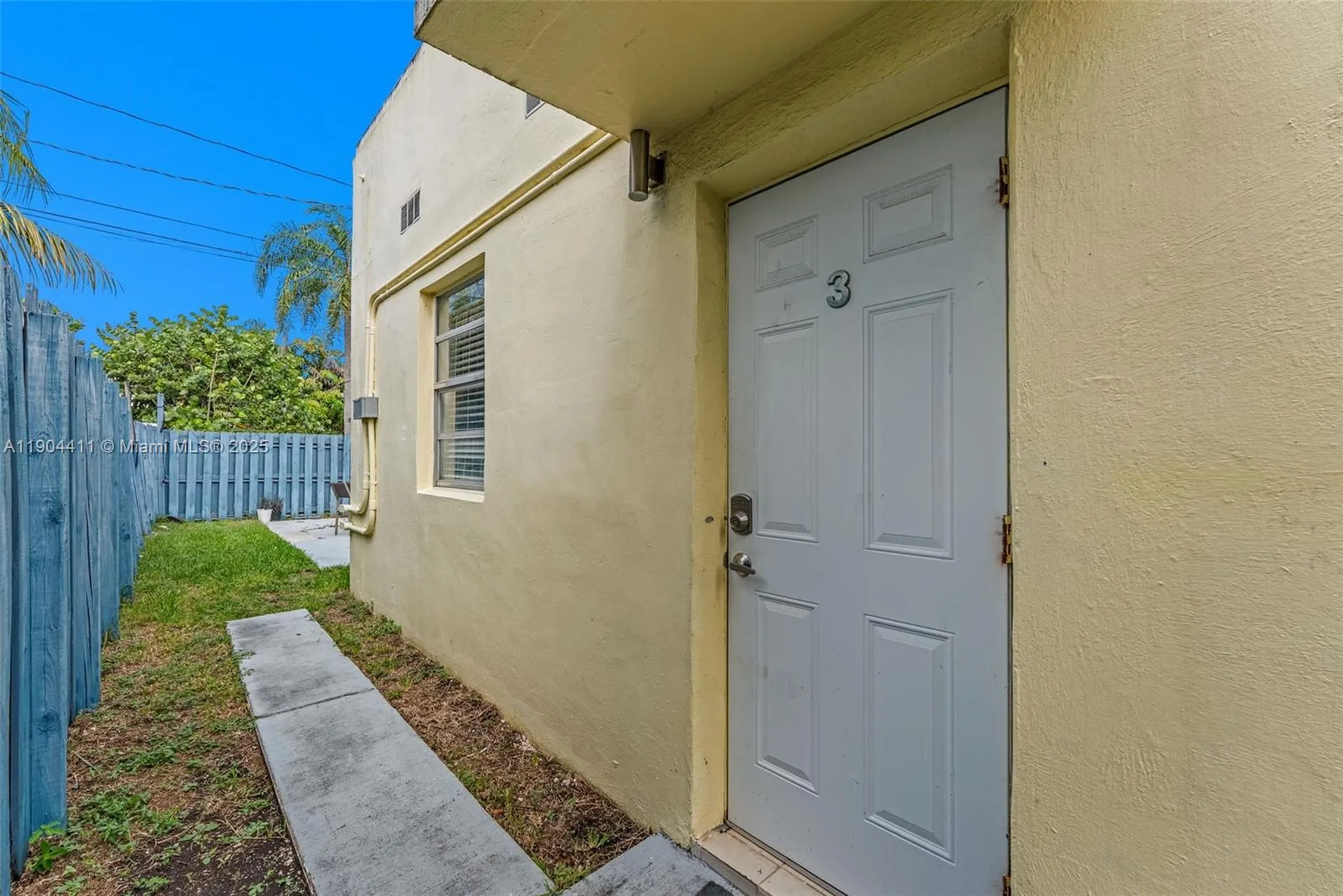 1639 Hayes Street Hollywood FL 33020
