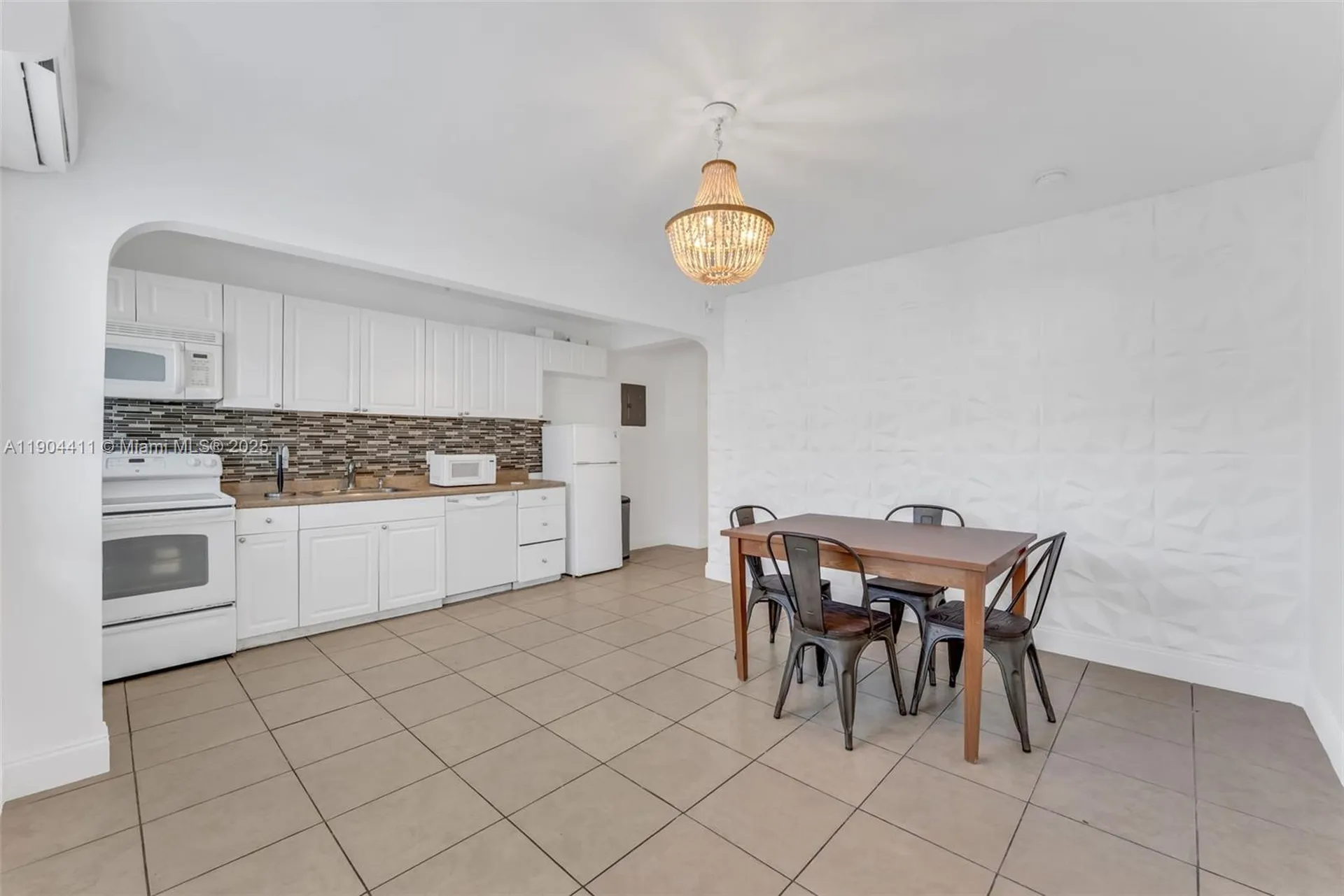 1639 Hayes Street Hollywood FL 33020