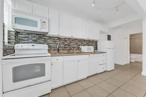 1639 Hayes Street Hollywood FL 33020