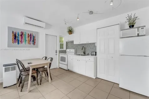 1639 Hayes Street Hollywood FL 33020