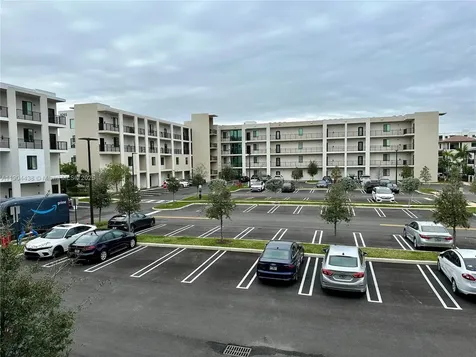 8265 NW 41 Street Doral FL 33166