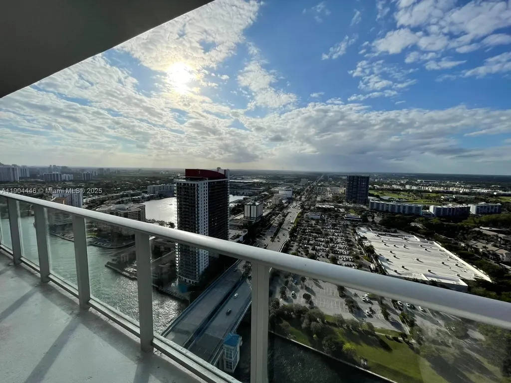 4010 S Ocean Drive Hollywood FL 33019