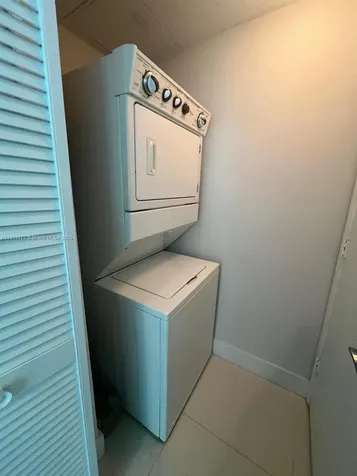 244 Biscayne Boulevard Miami FL 33132