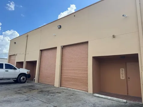 2450 W 82nd Street Hialeah FL 33016