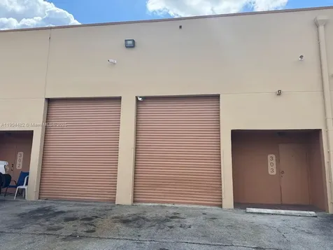 2450 W 82nd Street Hialeah FL 33016