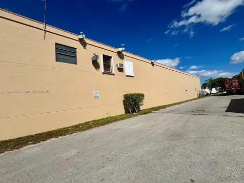 2450 W 82nd Street Hialeah FL 33016
