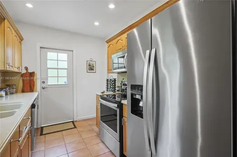 924 El Rado Street Coral Gables FL 33134