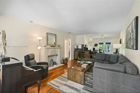924 El Rado Street Coral Gables FL 33134